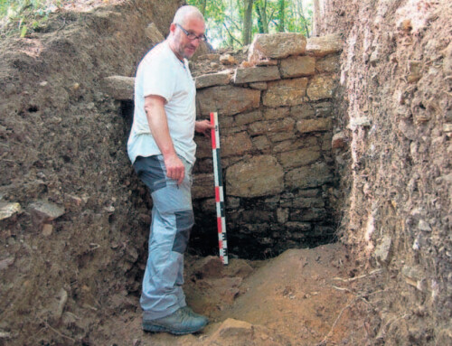 Descubren una muralla de la Edad del Hierro en el castro de Alava, en Salas